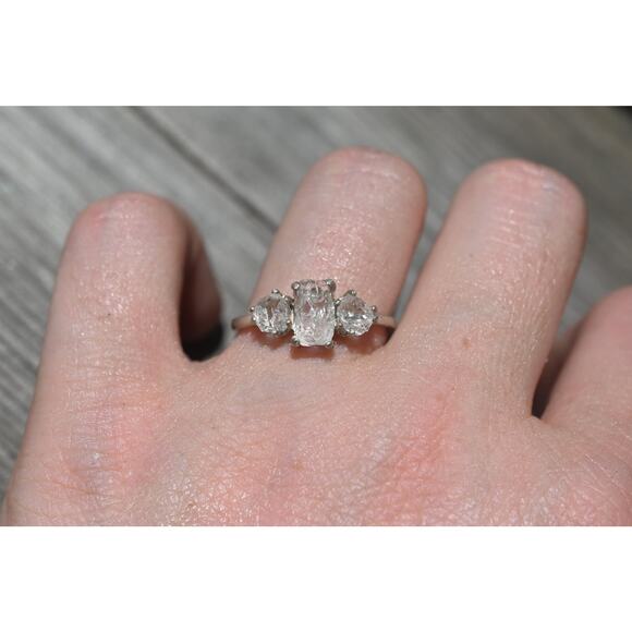 alternative raw diamond engagement rings, raw crystal size 4 5 6 7 8 8 9 10 11 - Picture 3 of 4